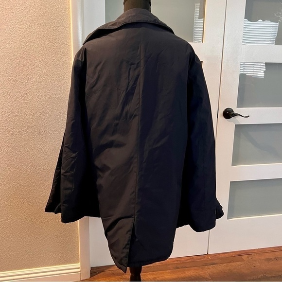 Lauren Ralph Lauren navy colored jacket. Pimaloft Size 44R - Picture 2 of 12